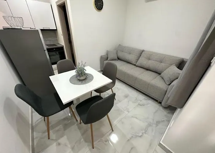 Zaneta * Kaštela